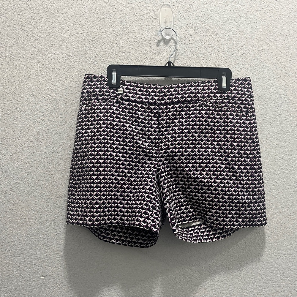 White House Black Market- new without tags. Size 6